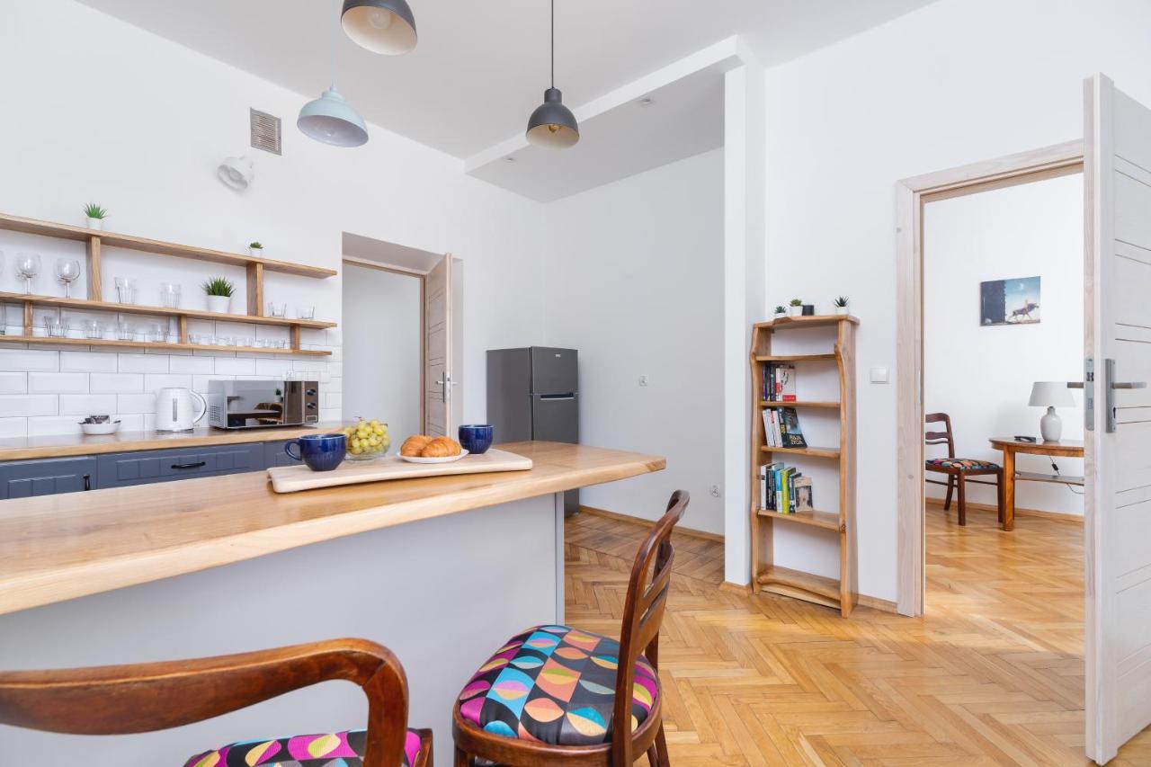 Old Town Apartments Basztowa By Renters Краків Екстер'єр фото